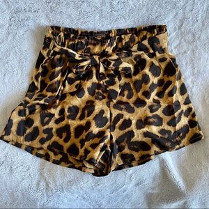 Shein Leopard Print High Waist Shorts Size 6 EUC
